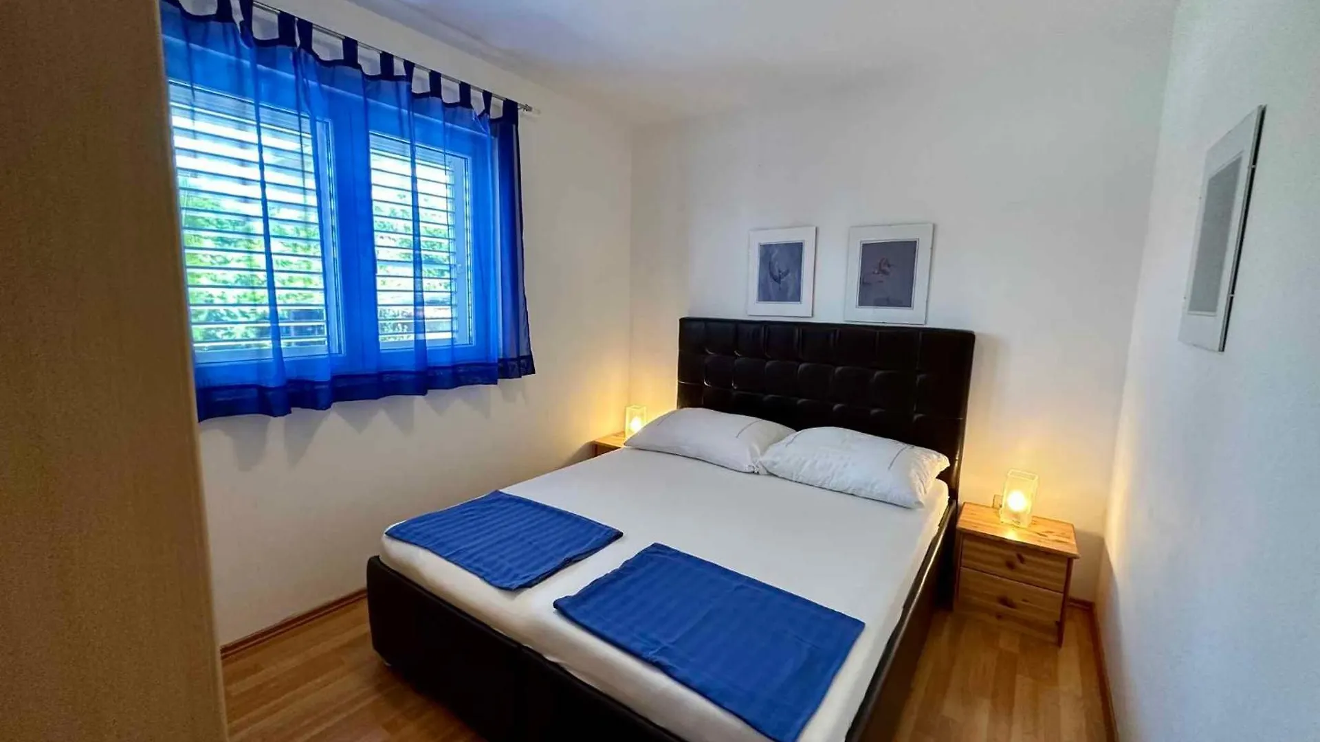 Apartments In Novi Vinodolski 49889