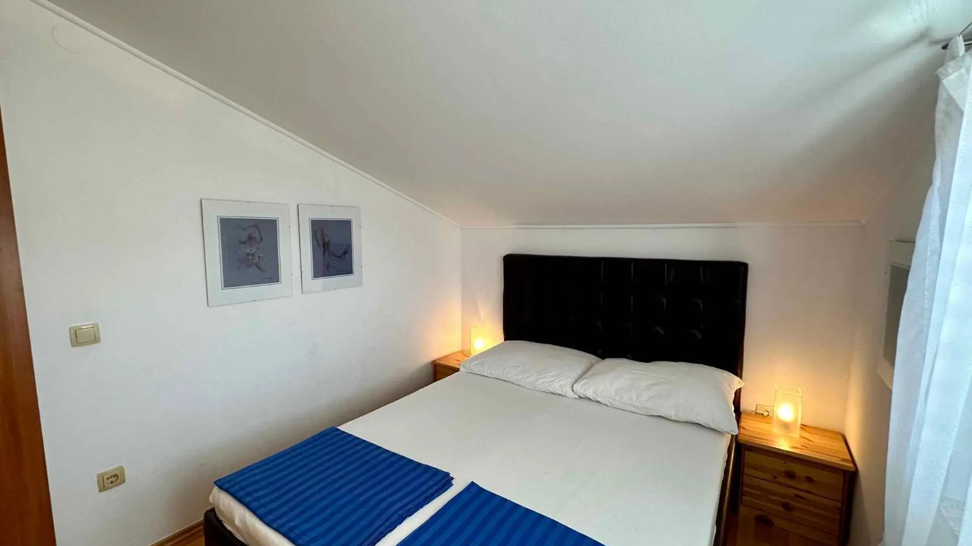 Apartments In Novi Vinodolski 49889 كرواتيا