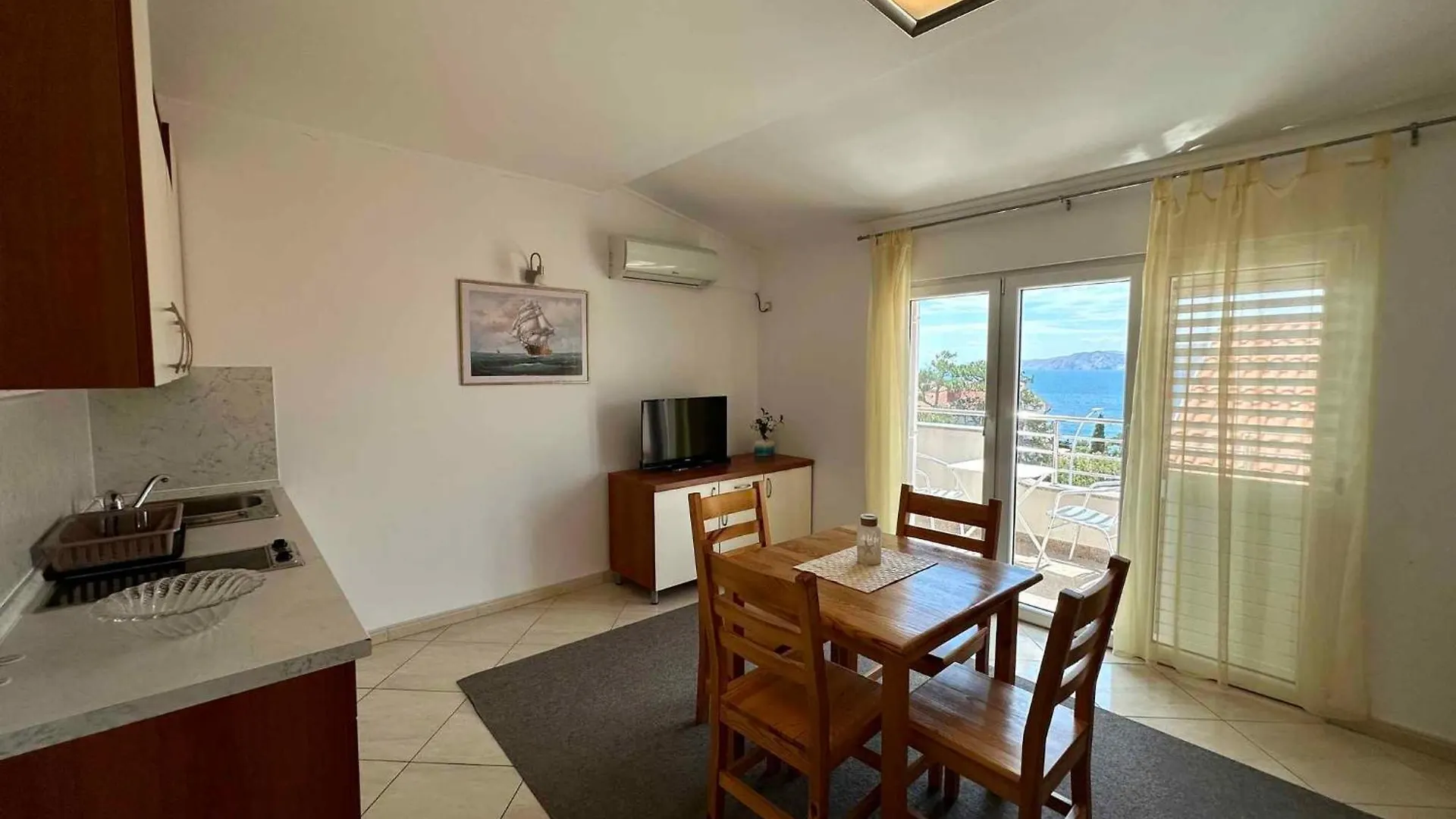 Apartments In Novi Vinodolski 49889