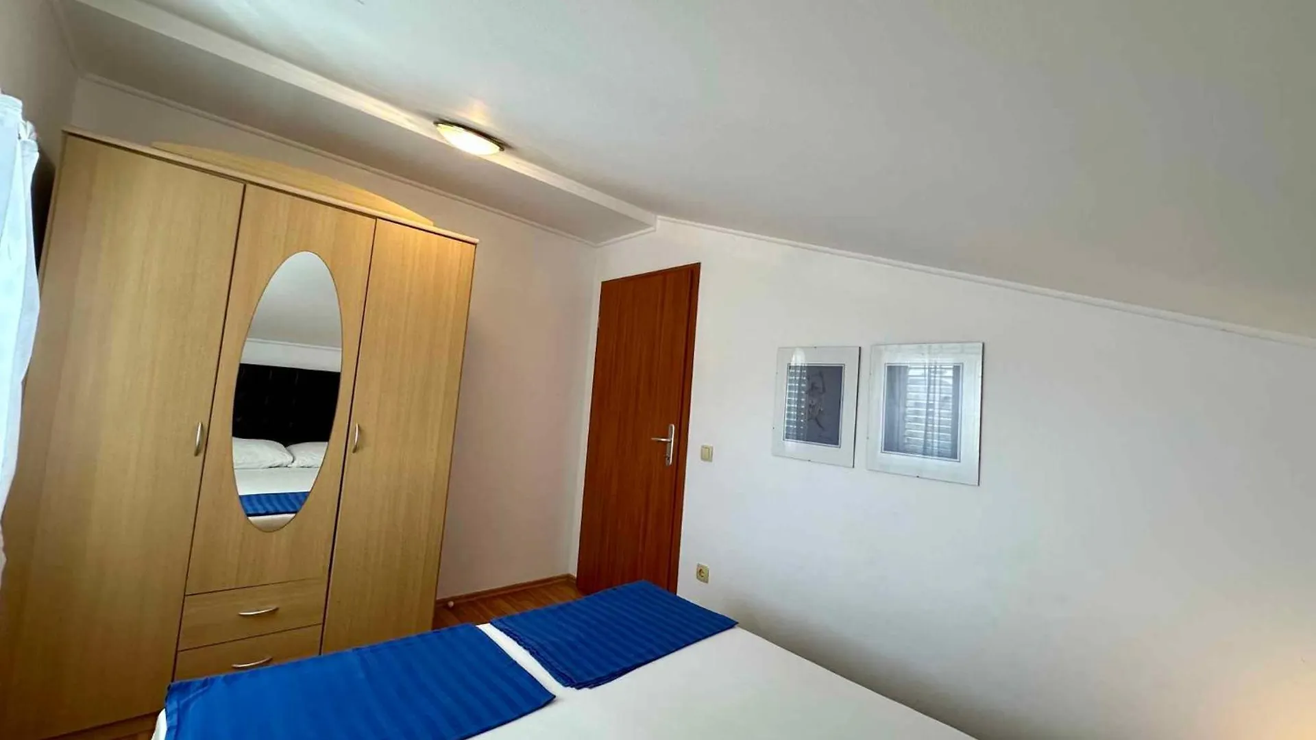 Apartments In Novi Vinodolski 49889