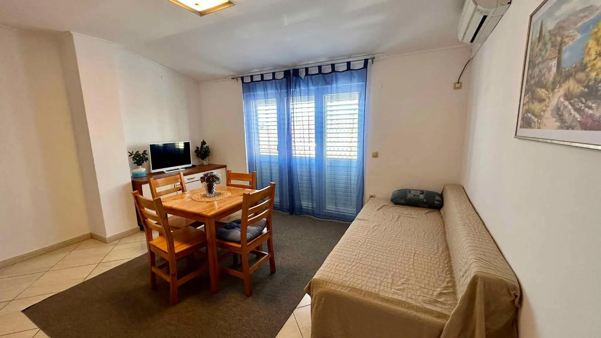 Apartments In Novi Vinodolski 49889 كرواتيا